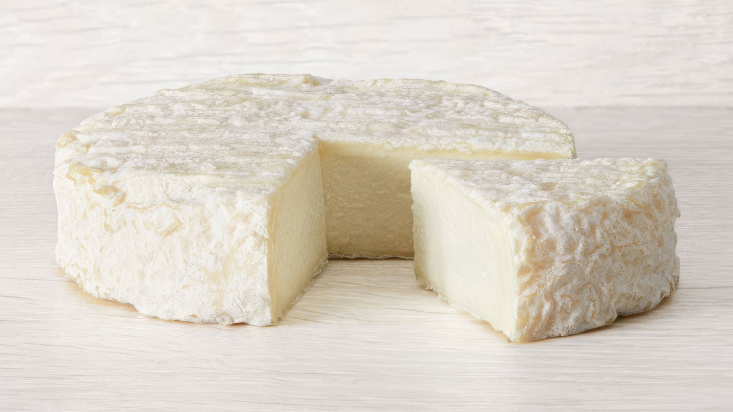 Cheeses_in_Season_Perail_Sheep_Cheese_from_France_Seasonal_French_Cheese_in_Dubai_Abu_Dhabi_WISK_UAE.jpg